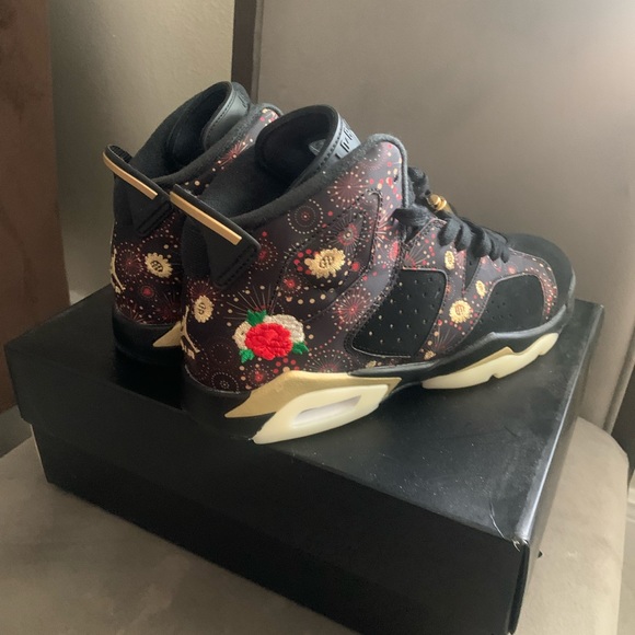 Retro Jordan 6s Chinese New Year - Picture 3 of 8